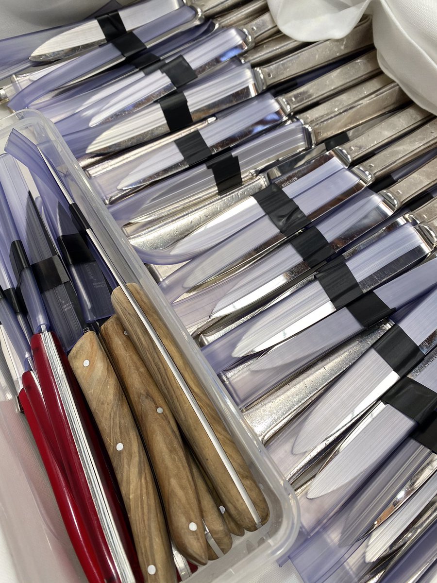 MachinesFoodPro's tweet photo. You sharpening your knives..? #chef #kitchen #sharpening #footD #cruises #kitchen #cruiseline #restaurant https://t.co/S8y9VTfehk