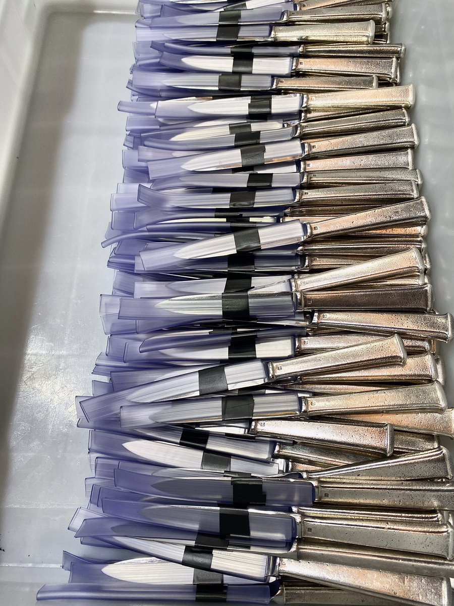 MachinesFoodPro's tweet photo. You sharpening your knives..? #chef #kitchen #sharpening #footD #cruises #kitchen #cruiseline #restaurant https://t.co/S8y9VTfehk
