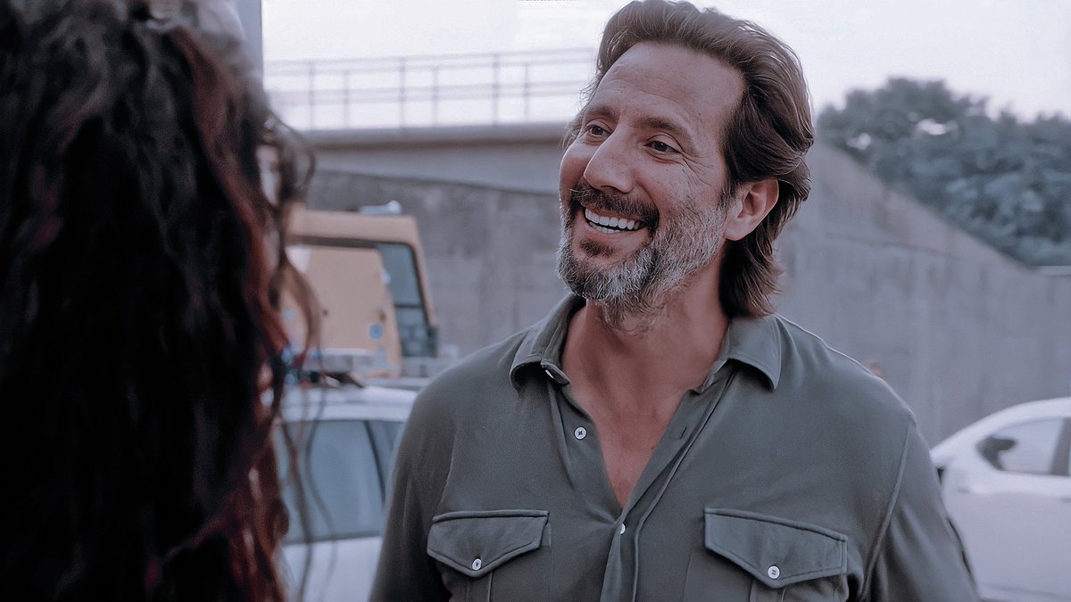 dailyrusstaylor's tweet photo. Let's raise a glass (or a very expensive wine bottle) to our real life Russ Taylor today and wish @hicusick a happy birthday. Thank you so much for bringing us Russ! ❤  #MacGyver #SaveMacGyver https://t.co/EpeCvHU4yR