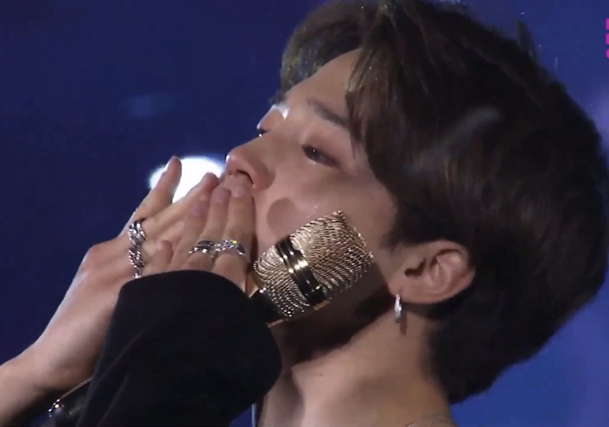 jmnsource's tweet photo. you are so loved, jimin 🥺 https://t.co/eUZMywartg