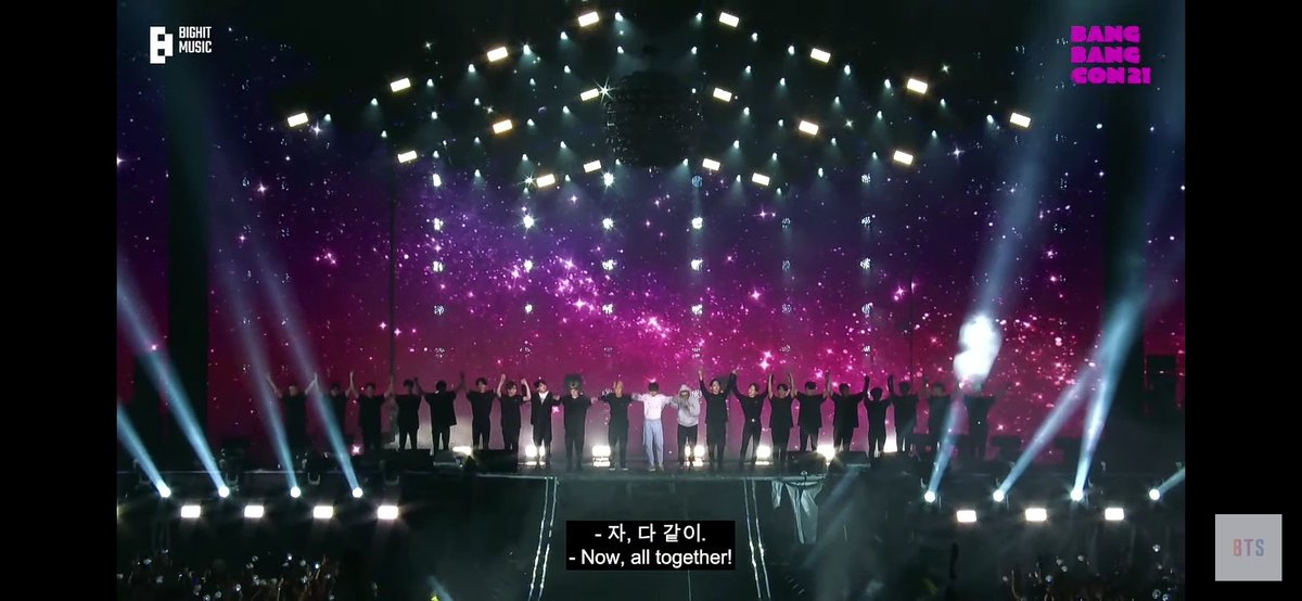 JhoyeOt7's tweet photo. I'm crying to much !!!ㅠㅠㅠㅠ😭😭😭😭@bts_twt
#btsbrazil #BANGBANGCON2021 https://t.co/VE5BtVq6xi