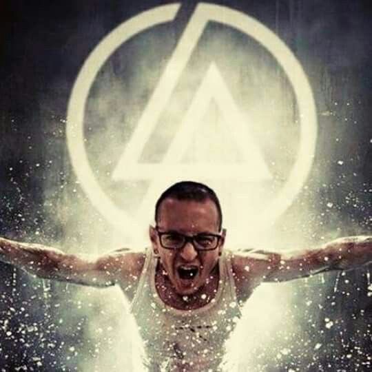#OfficialChesterDay #ChesterBennington #MakeChesterProud #MemoriesLiveOn #CelebrateChestersLife #LPFamily #YouWillAlwaysBeWithUs ♥️🌹♥️🌹♥️🌹♥️🌹♥️