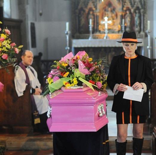 shirlpuzz's tweet image. I’m so touched that Princess Diana’s ghost is reading Prince Philip’s eulogy. This is a beautiful ceremony