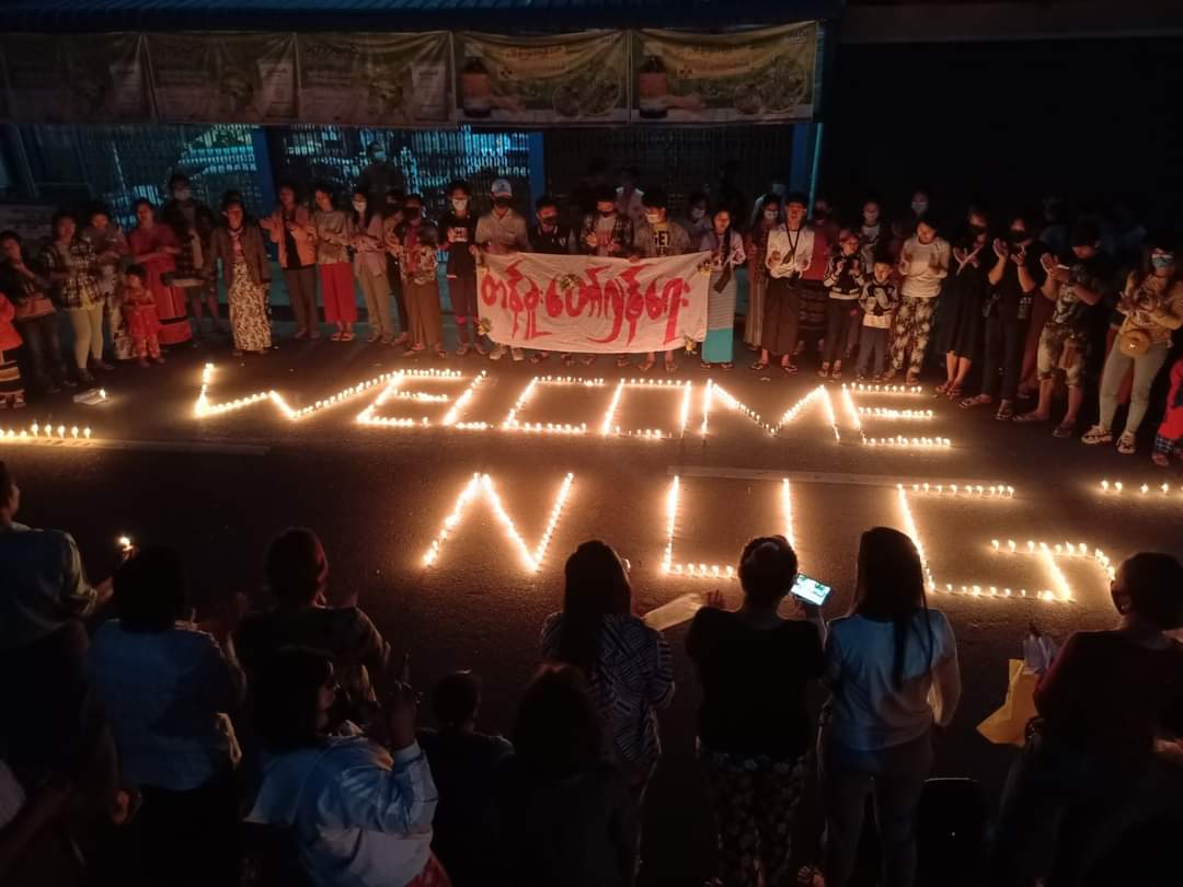 1311revolution's tweet photo. The #CandleLightStrike was held by the people in #Hsipaw Township, Shan State, tonight against the military dictatorship. 

The "Welcome NUG" candle was lit to welcome the new government.

NUG ASSEMBLE
#Apr17Coup
#WhatsHappeningInMyanmar
#ASEANrejectSAC https://t.co/90KS9C6JPf