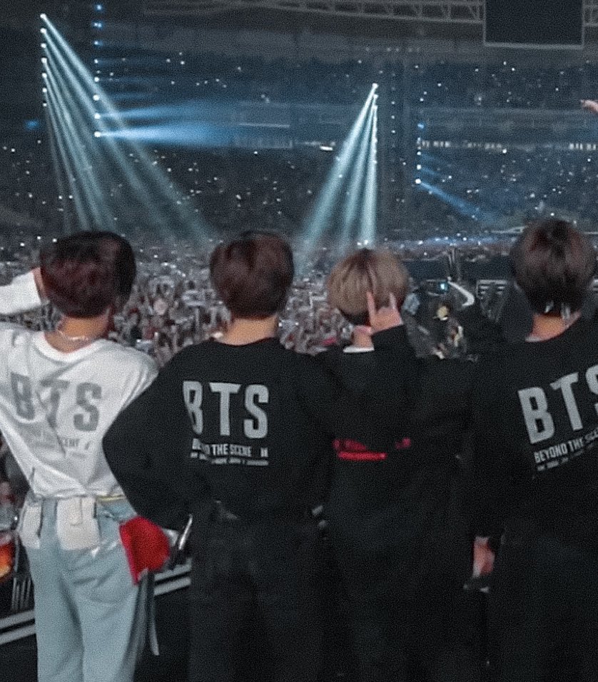 ggukisss's tweet photo. thank you Bts. I love you @BTS_twt https://t.co/APAgZg0QdU