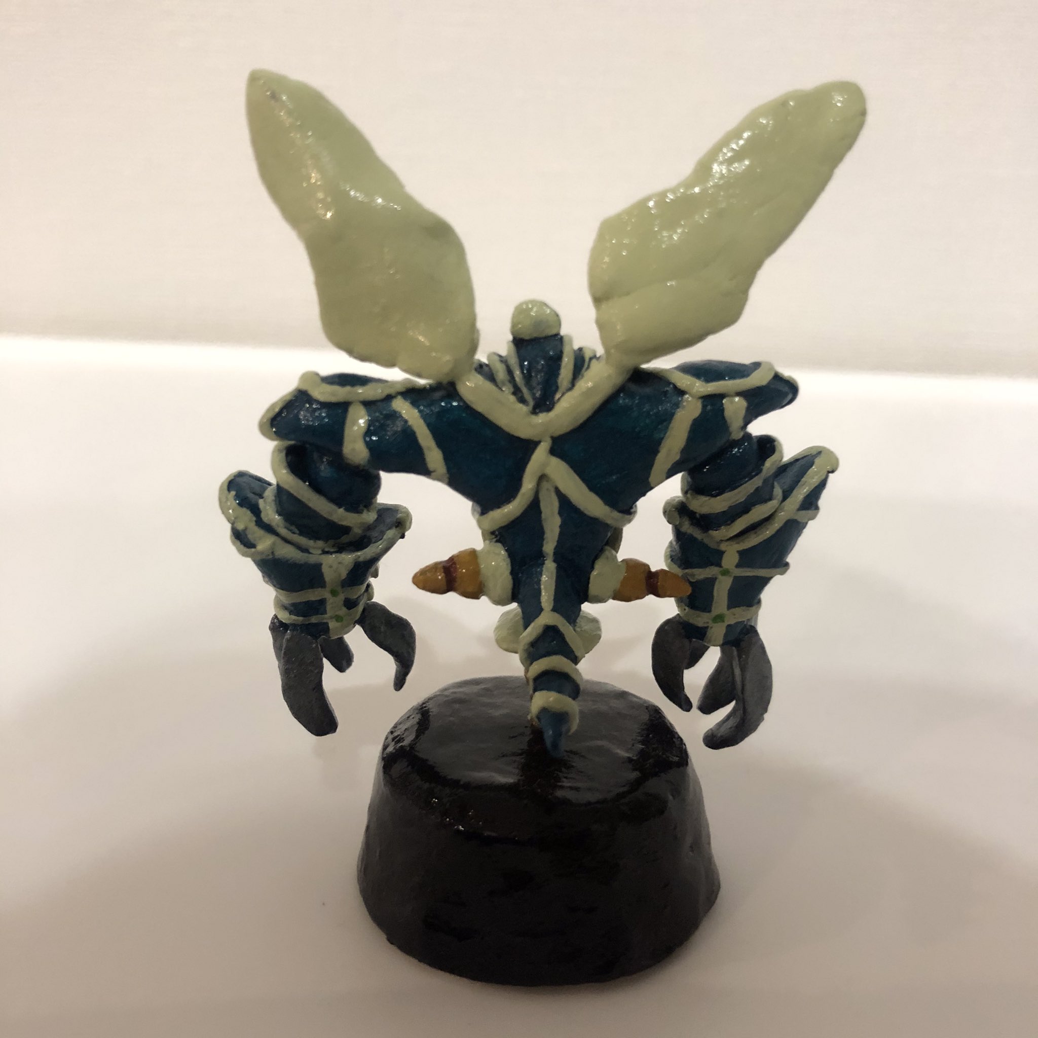 遊戯王自作フィギュア サクリファイス イリュージョンの儀式 接着剤を使うことで 別々にパーツを作って貼れることに気づいた 結構そっくりに作れたモンスターのひとつ 遊戯王 フィギュア 自作フィギュア 石粉粘土 T Co Vfqaeckccc