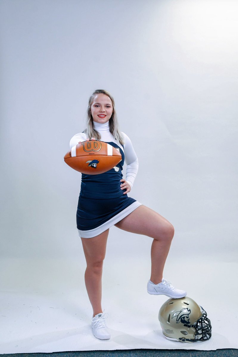 Cheer_CSU's tweet image. Get up bucs and play ball for one last time this season! Tune in to ESPN+ at 12 to cheer on the @CSUFB as they take on Gardner Webb University! 💙💛🤍

#csucheer #gobucs #JoinTheSiege