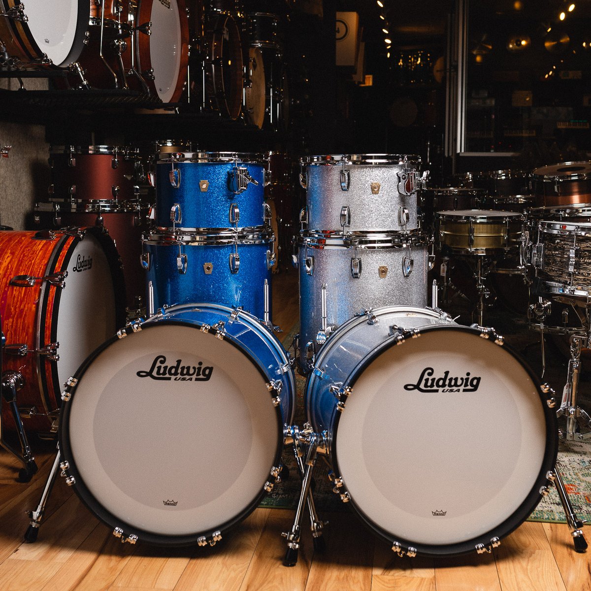 chicago_drum's tweet photo. Just received some hip new Ludwig Classic Maple kits in the increasingly popular Jazzette 12/14/18 configuration. Check ‘em out! https://t.co/6UwtB2ih56 #chicagomusicexchange #Ludwig #ClassicMaple #gearwire #gearybusey #guitarspotter #guitarphotography #guitarsdaily https://t.co/W4Z6A9iVsZ