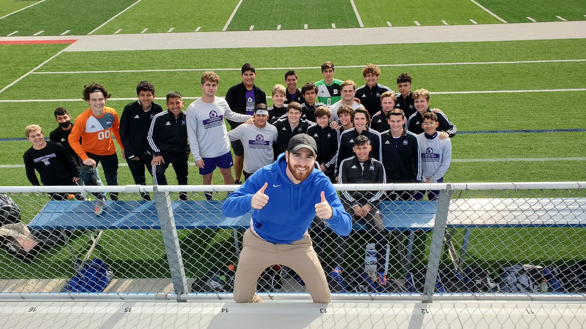 Game day!!!! <a href="/Besmith_23/">Blake Smith</a> with the <a href="/Boernehs/">Boerne High School</a> Greyhounds. <a href="/uiltexas/">Texas UIL</a> #UIL #TXHSSOCC