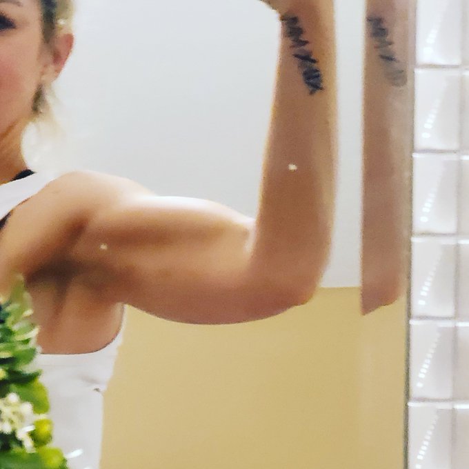 Well, hello 😳🤯 https://t.co/xhsK823WXv<a href="/tag/tampa"class="tags"><span>#tampa</span></a>