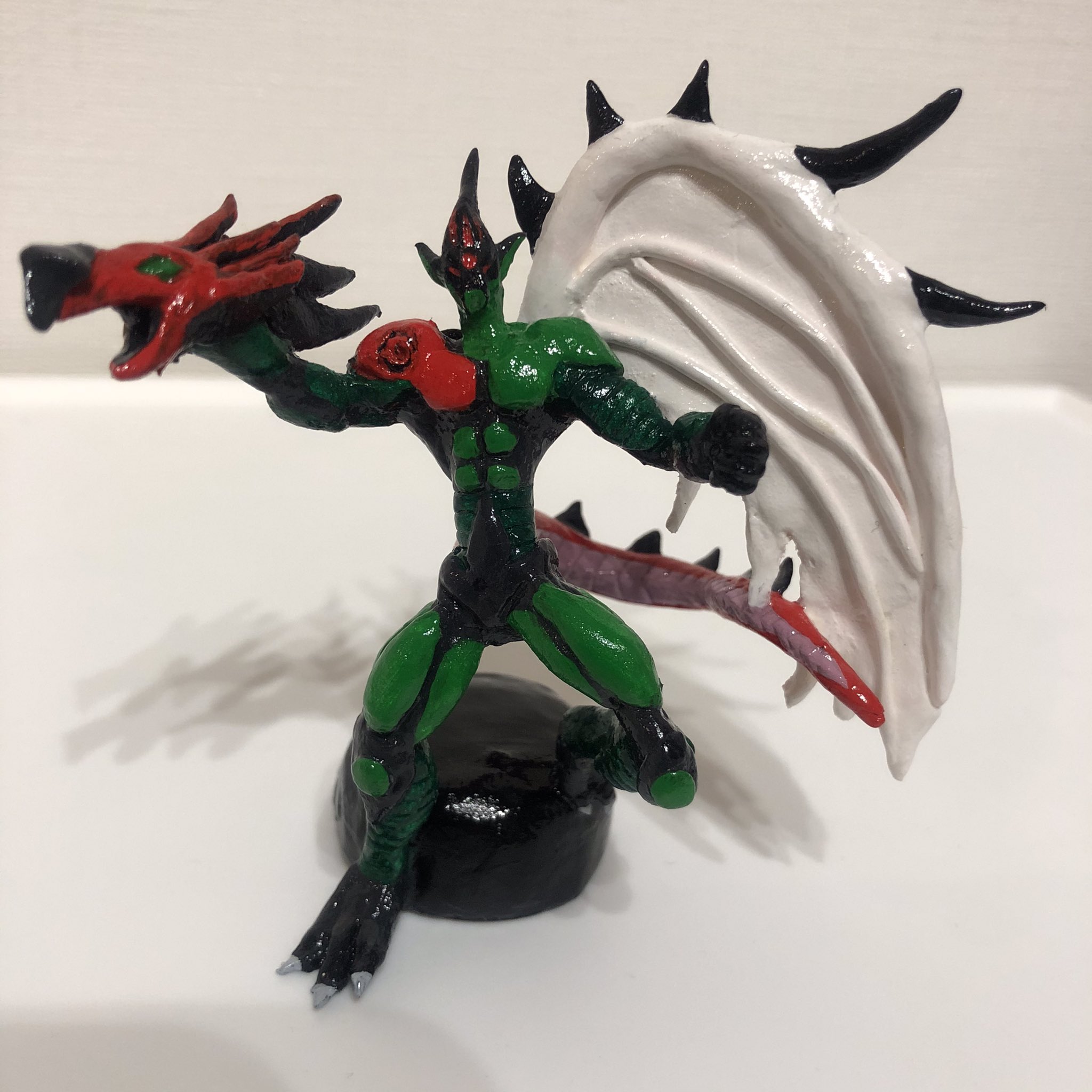 遊戯王自作フィギュア E Hero フレイム ウィングマン エレメンタルヒーロー フレイム ウィングマン フレイム シュート 人型もここまで作れるようになった 顔も描けたし満足 遊戯王 フィギュア 自作フィギュア 石粉粘土 T Co