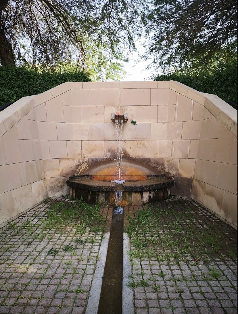 EaraftRio's tweet photo. أهم وأجمل حدائق حي السفارات
📌 الرياض
• حديقة حجر Rock Park
- من هنا تقدر تروح لها
https://t.co/q5KJjGpwSo

• حديقة الخزامى Khuzama Park
- من هنا تقدر تروح لها
https://t.co/9BHIsNaA3C

• حديقة اليمامة Yamamah Park
- من هنا تقدر تروح لها
https://t.co/43U2BXXs9i https://t.co/i0zNWxczoS