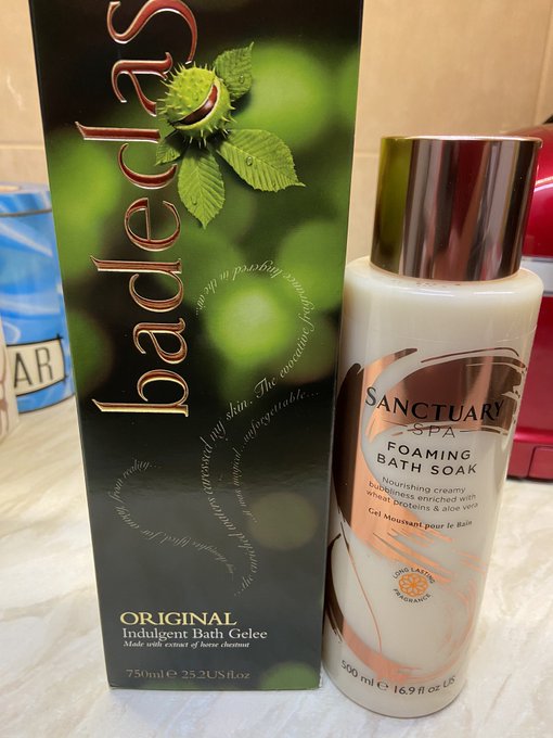 To the lovely person who sent me these 😘😘😘😘😘😘 https://t.co/injr2cCIHm<a href="/tag/worship"class="tags"><span>#worship</span></a><a href="/tag/spoilt"class="tags"><span>#spoilt</span></a><a href="/tag/spoiltkitty"class="tags"><span>#spoiltkitty</span></a>