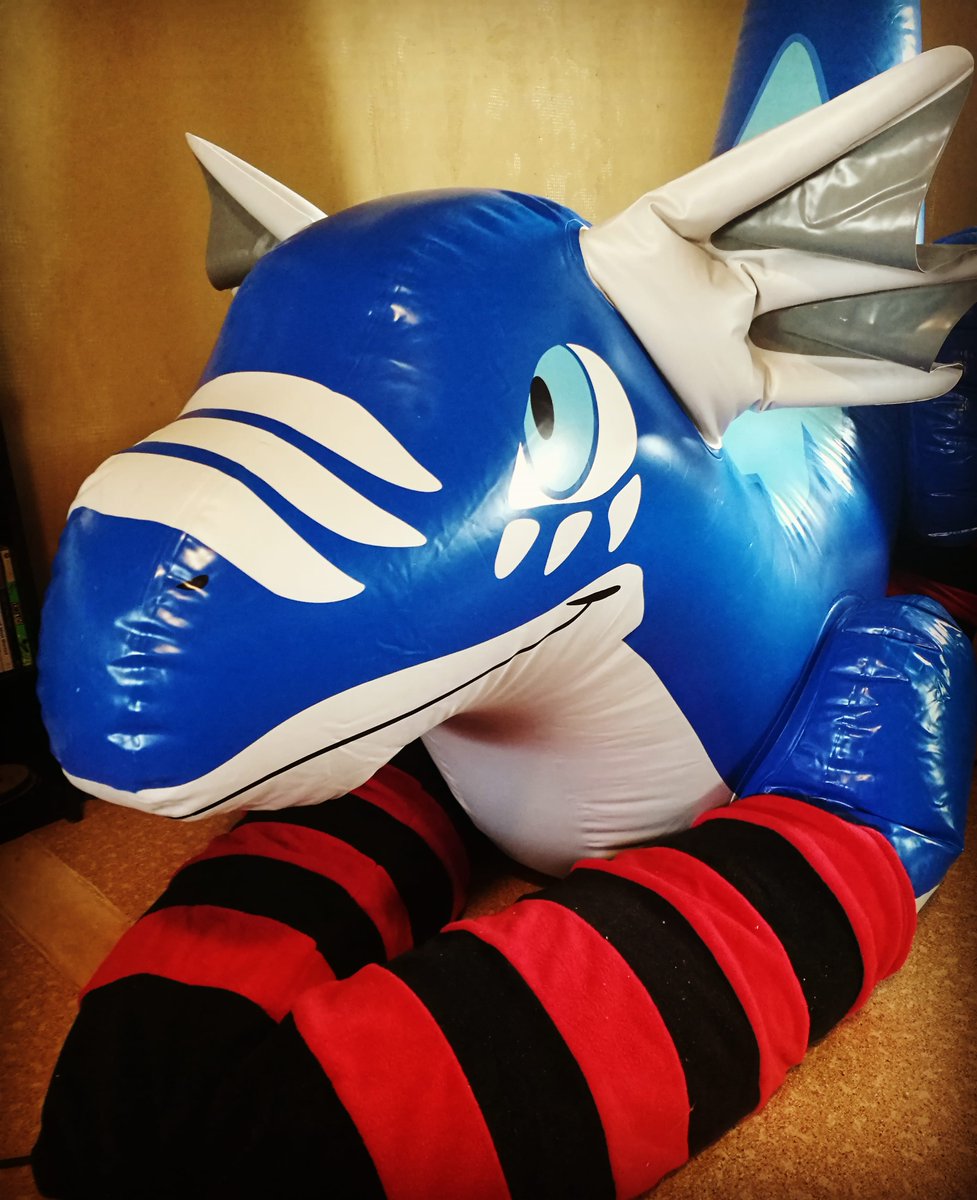 Happy #squeakysaturday #inflatables #inflalove #infla #squeak #aarondragon