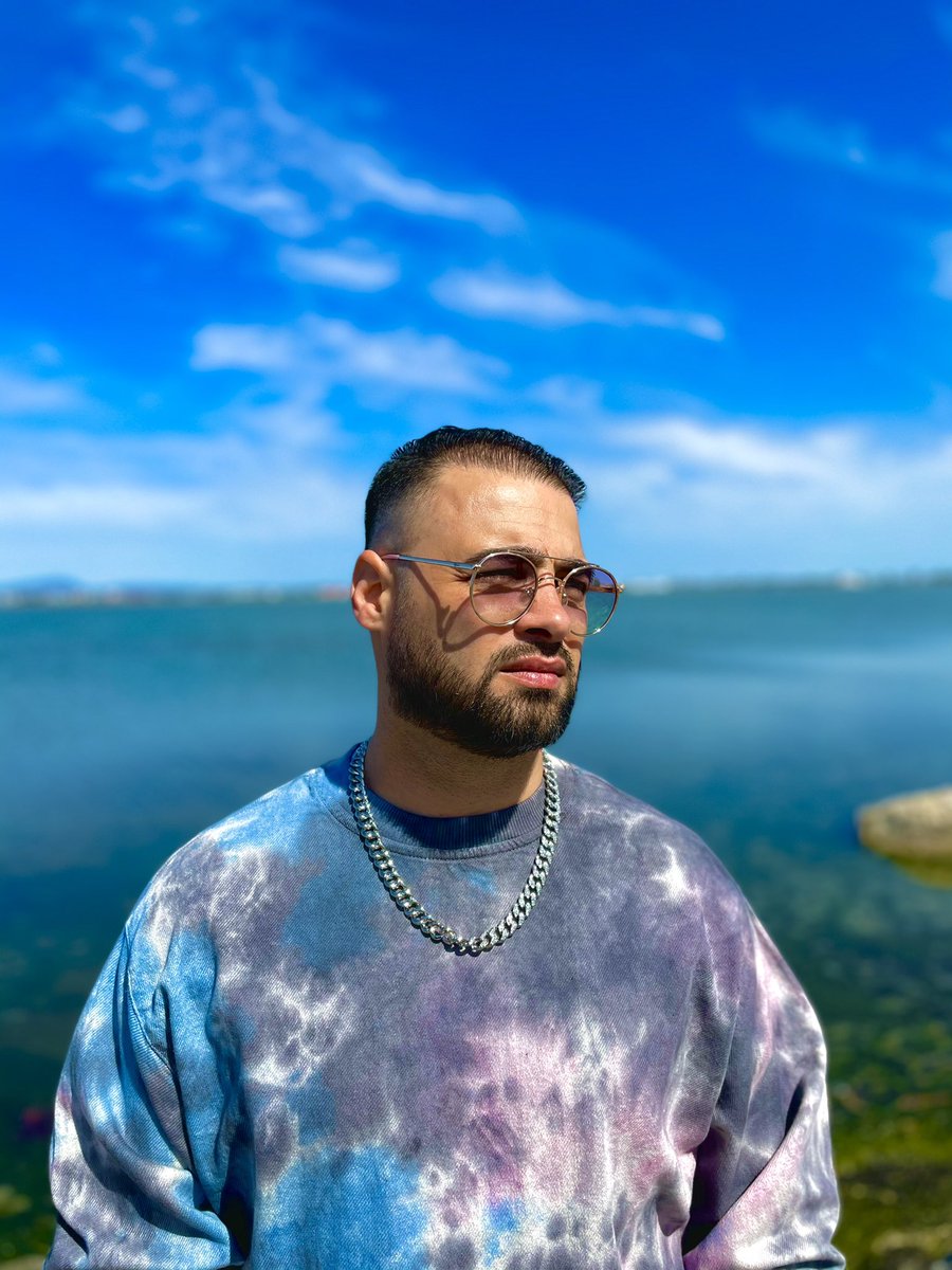 DjRanOffishall's tweet photo. J’avance, je produit toujours sans arrêt 🛑 même en période de crise. 
#djran #frenchdj https://t.co/8ekWDqBZX1