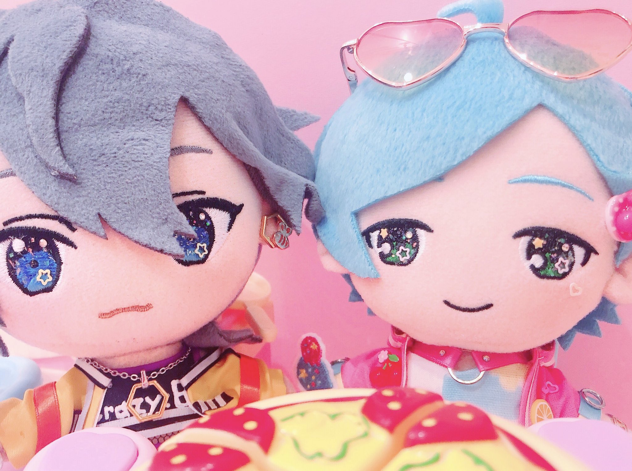 あま ぬいの瞳のキラキラについて キラキラ 透明のラメマニキュア や Seriaのジュエリーラメダイカット 石 スワロ T Co By7d5vnnxd Twitter