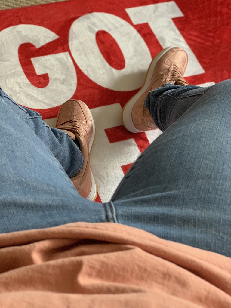 Happy Saturday ‼️🔥

Treat yourself today. You earned it. You deserve it.