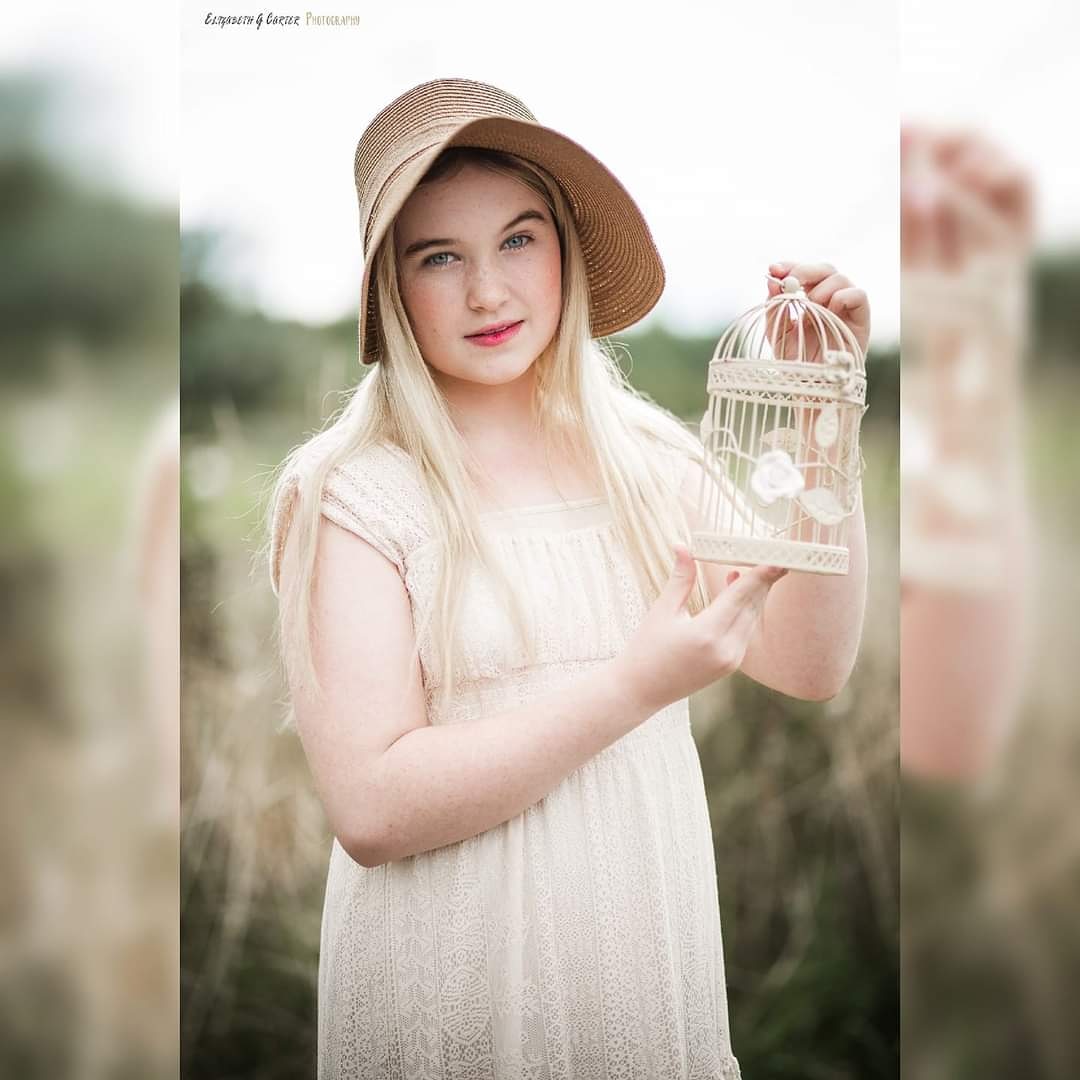 ecartermedia's tweet photo. 1 Hr Photoshoot; Hull Yorkshire📸 #model #hullphotographer #freelancehull #elizabethcartermedia #hull #photoshoot #fashion #fashionphotoshoot #regencyphotoshoot #regency #edwardianfashion #locationphotoshoot #hullmodel #hulltalent #freelancephotographer #photographer #yorkshire https://t.co/kwHuU0O5AE