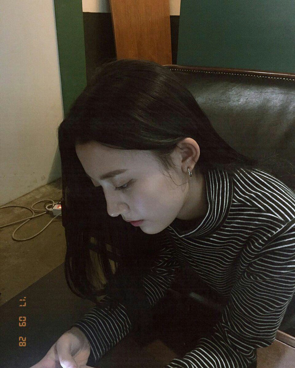 [jay lokal au] 

                  consanance 

berawal dari Brian yang bertemu dengan fangirl Brian day6