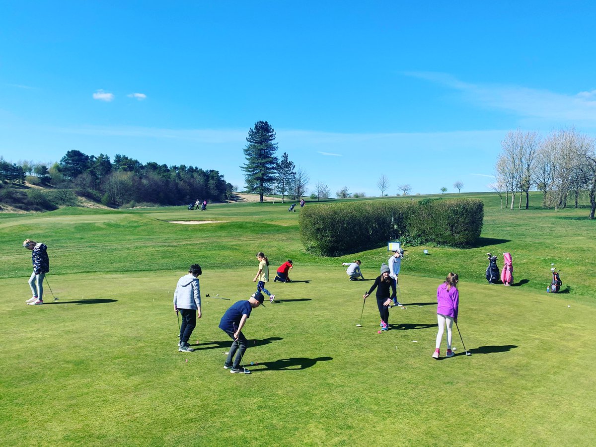 Great to have over 40 kids out in the ☀️ @CirencesterGolf today ⛳️🐍 #growingthegame #keepingkidsactive