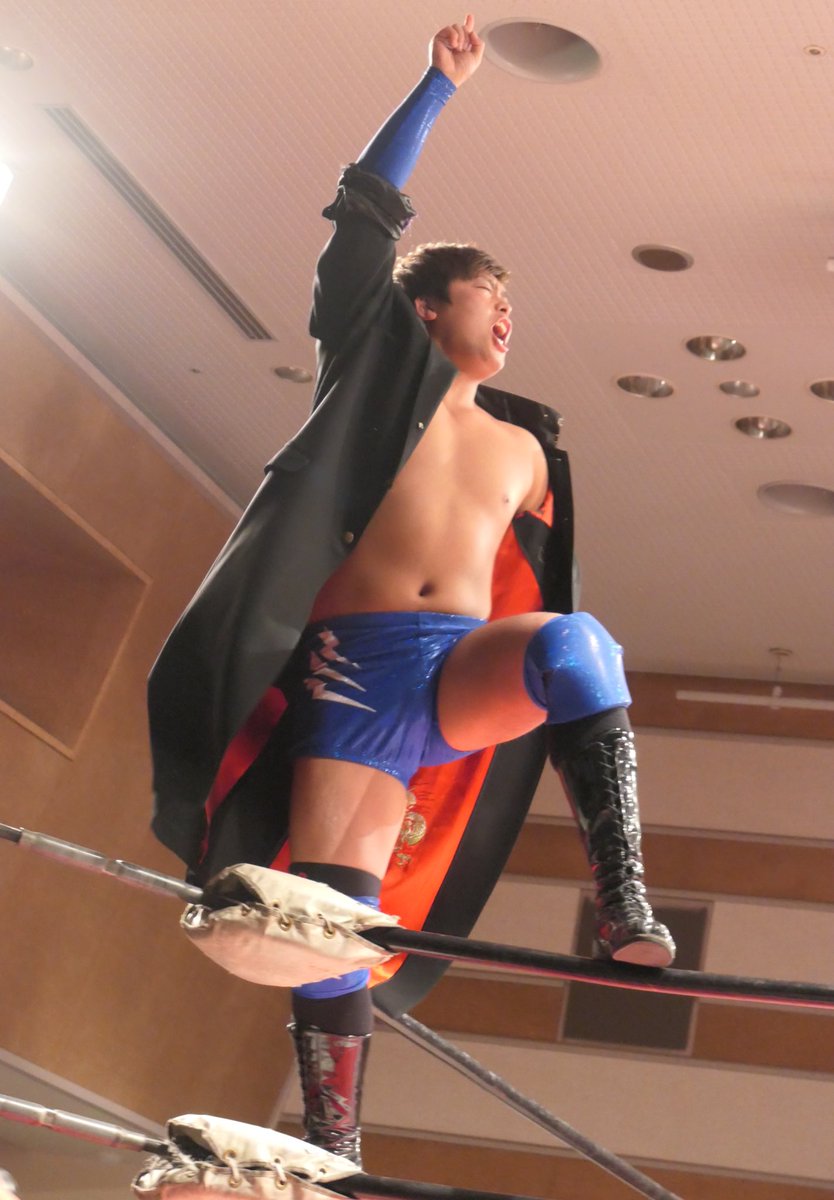 nori_co's tweet photo. 我らの流星番長!!
アウェーで戦う北村選手好きなんだよなぁ。
いつもよりはっちゃけてる感じがして。
#bjw
#YOUNGMANSTANDING
#pwzero1
#北村彰基 https://t.co/d8UIRNwYEH