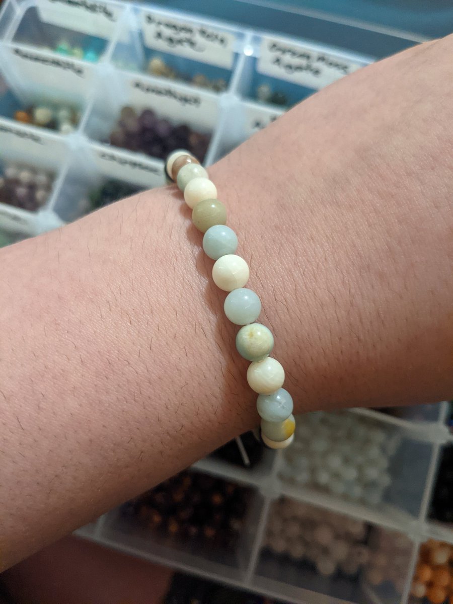 reginns_forge's tweet photo. Hope you're weekend is going good! today's feature is Amazonite! Amazonite is a beautiful light blue with white and yellow accents
paired with white coral
#smallbusiness #queermade #redfordbusiness #handmadewithlove #bracelets #gemstones #gemstonebracelets #amazonite #whitecoral https://t.co/jLsjRCogOy