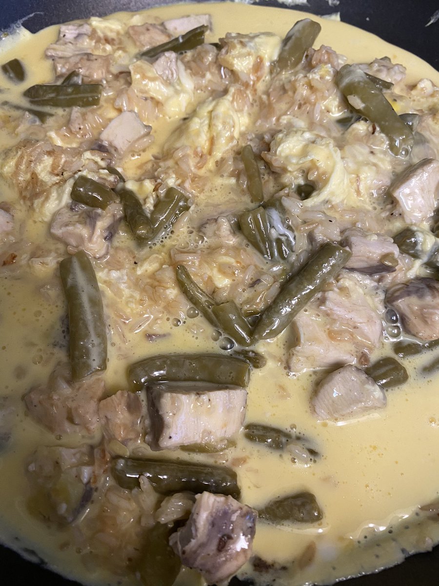 DrGregMcWhorter's tweet image. Cooking up Jamaican jerk chicken with rice, eggs, and green beans! #weekendchef