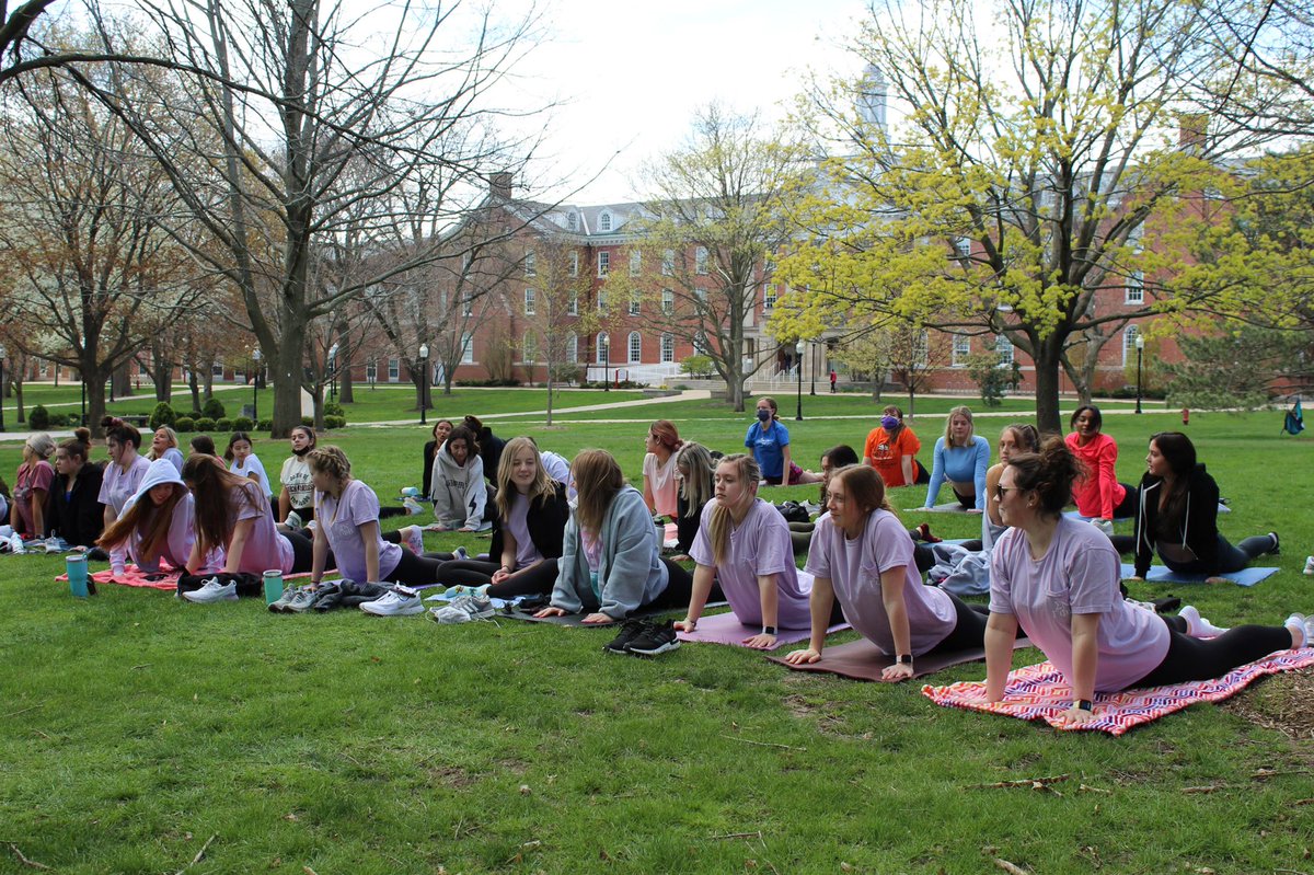 Yoga on the Quad w/ Gphi 🌙 #yoga #philanthropy #snu2021