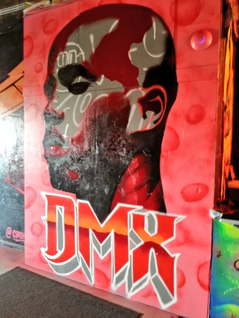 Love_SE4's tweet photo. Not finished yet but a fitting tribute, to a true legend. RIP DMX. Another great piece of art at @One4theroadSE14 my go to place to find amazing #StreetArt #14tr simply amazing👌👍❤️ https://t.co/aCkU6iiTi3