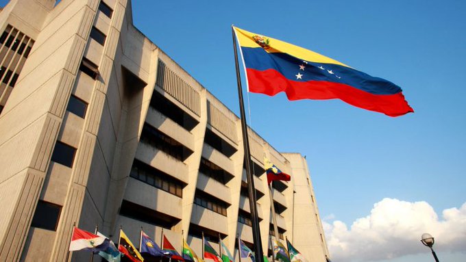 TSJ ordena a El Nacional pagar indemnización a Diosdado Cabello bit.ly/3mWGi8j #DaleUnParaoALaCovid