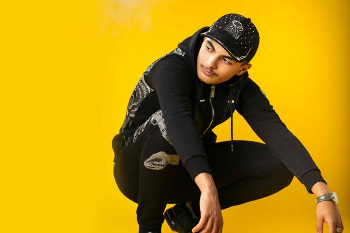 midiminuit__'s tweet photo. 🆕 Nos coups de ♥️ des sorties du vendredi 16 avril ! 

🔍 Niaks - Commission rogatoire
🏢 Boumso - La tess 
🔜 RK - Demain
🧬 Kodes - Ghini Ghini (Feat. Zola)

Et vous, quels sont vos coups de coeur ? https://t.co/sFAl4VuNFM