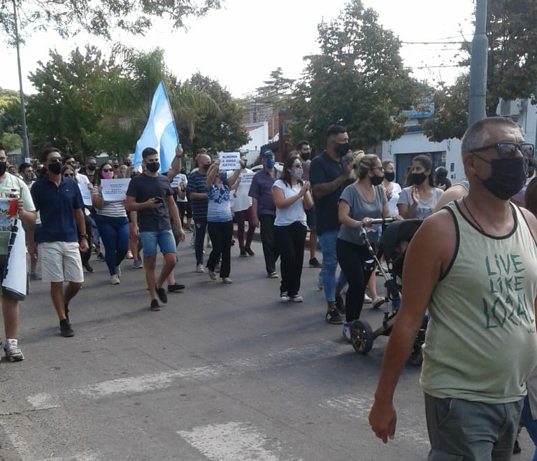 Renataghilotti's tweet image. #Ahora Rosario sigue marchando

#LiberenADiego