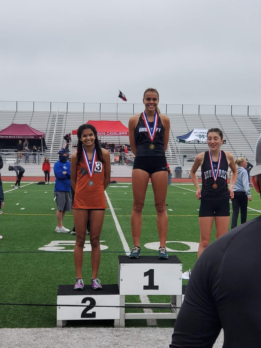 WWTrack_Warrior's tweet photo. Priya Gangadharan takes 2nd place in both 1600 &amp; 3200M at Area Meet.... advancing to Regionals next week 
@westwoodsports1 @WWarriorNation https://t.co/bvQunDJZku