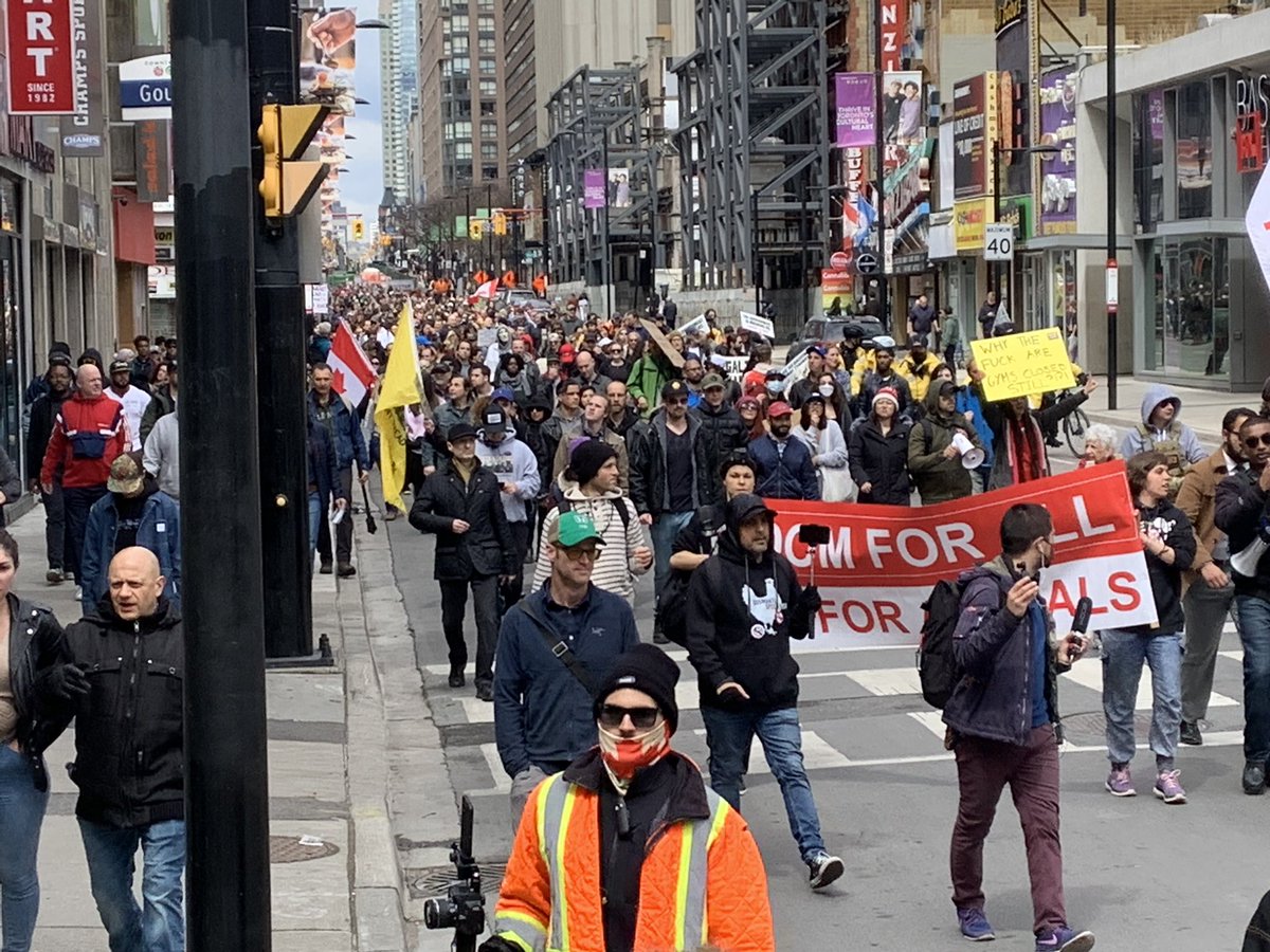 canmericanized's tweet photo. You got this Toronto!
#OntarioLockdowns https://t.co/3G4svJ5W6i