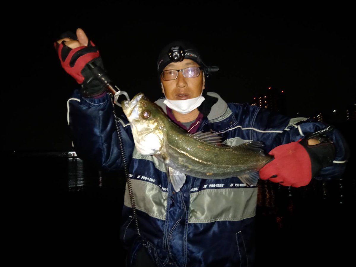 ずかもと 今朝 青物狙いにゆくつもりやったけろ 爆風予測やったのれ きんの粘ってシーバスゲット シーバス バチ抜け 夜釣り ルアーフィッシング 釣り スズキ ハネ 釣り 大阪湾 魚釣り 南大阪 ずかもと 今朝 青物狙いにゆくつもりやったけろ 爆風予測やったのれ きんの粘ってシーバスゲット シーバス バチ抜け 夜釣り ルアーフィッシング 釣り スズキ ハネ 釣り 大阪湾 魚釣り 南大阪