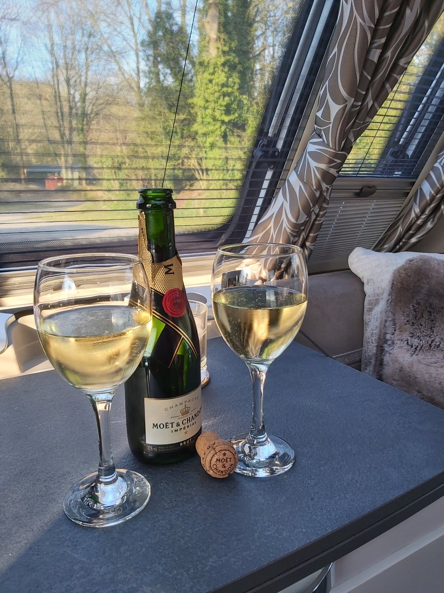 A lovely weekend at <a href="/candmclub/">Caravan and Motorhome Club</a> Leyburn. A fitting Toast to better times ahead for everyone.