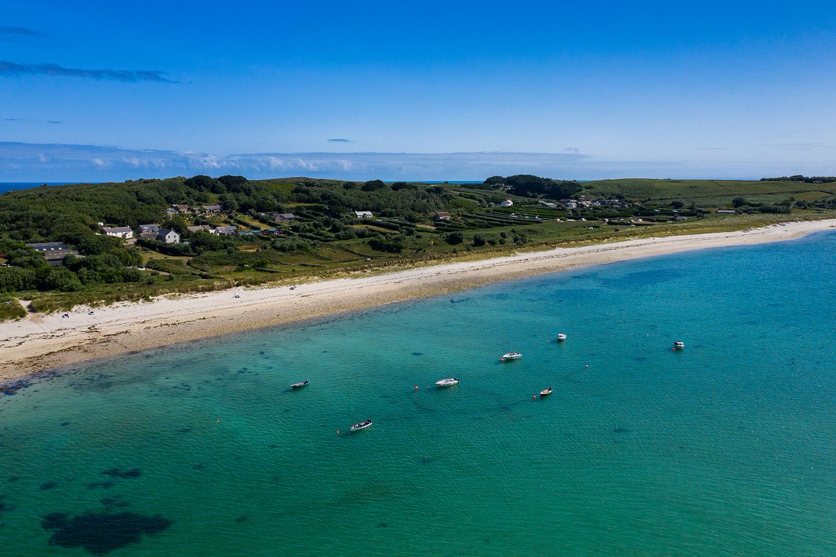 IOSTravel's tweet photo. Did you know we operate our Skybus planes from Exeter Airport and the route only takes 60 minutes? That’s just 60 minutes before you are in this beautiful location! 🌴✈️
Book online at: https://t.co/PyR6wYXmnA
#IslesOfScilly #ScillyStaycation #FlyScilly #Skybus https://t.co/BSRsojcBg8