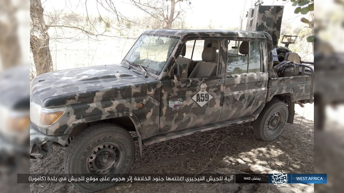 ISWA also captured 3x Toyota Technicals from the NA, likely with their associated HMGs. ISIS piled various goods that'd been stripped from the post (Such as the generator) into them.4/