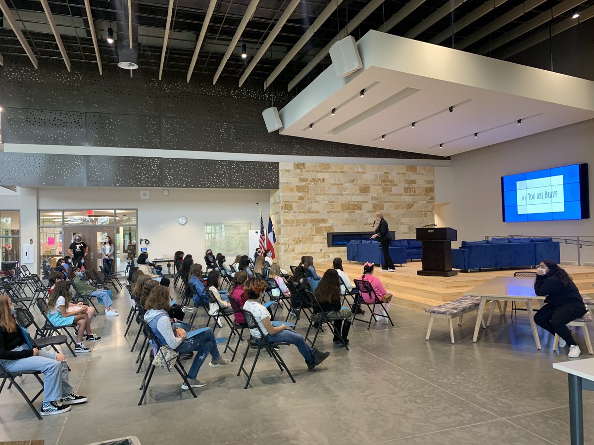arteconmartinez's tweet photo. We had such a great time getting to meet all of our new STARS 🤍🤩 https://t.co/TXKI101haF