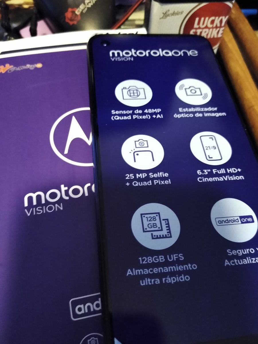 Quique_GB's tweet photo. Nuevo compañero de aventuras con un sexy color mocha ;) a capturar los siguientes recuerdos @MotorolaMX #Android #motoonevision https://t.co/Qxt8ex4o66