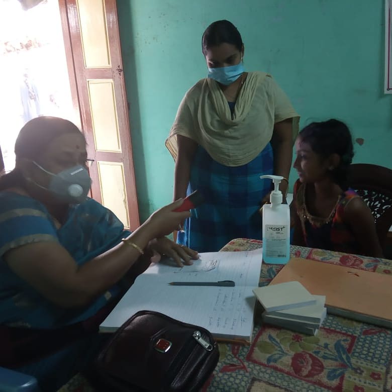 DrNainar's tweet photo. Dr.S.Balaparvathi M.B.B.S,.M.S.,D.O. our director madam did free eye screening camp at Chekadi street on 17/4/21 #drnainarhospital #drbalaparvathi https://t.co/wfaAINB531