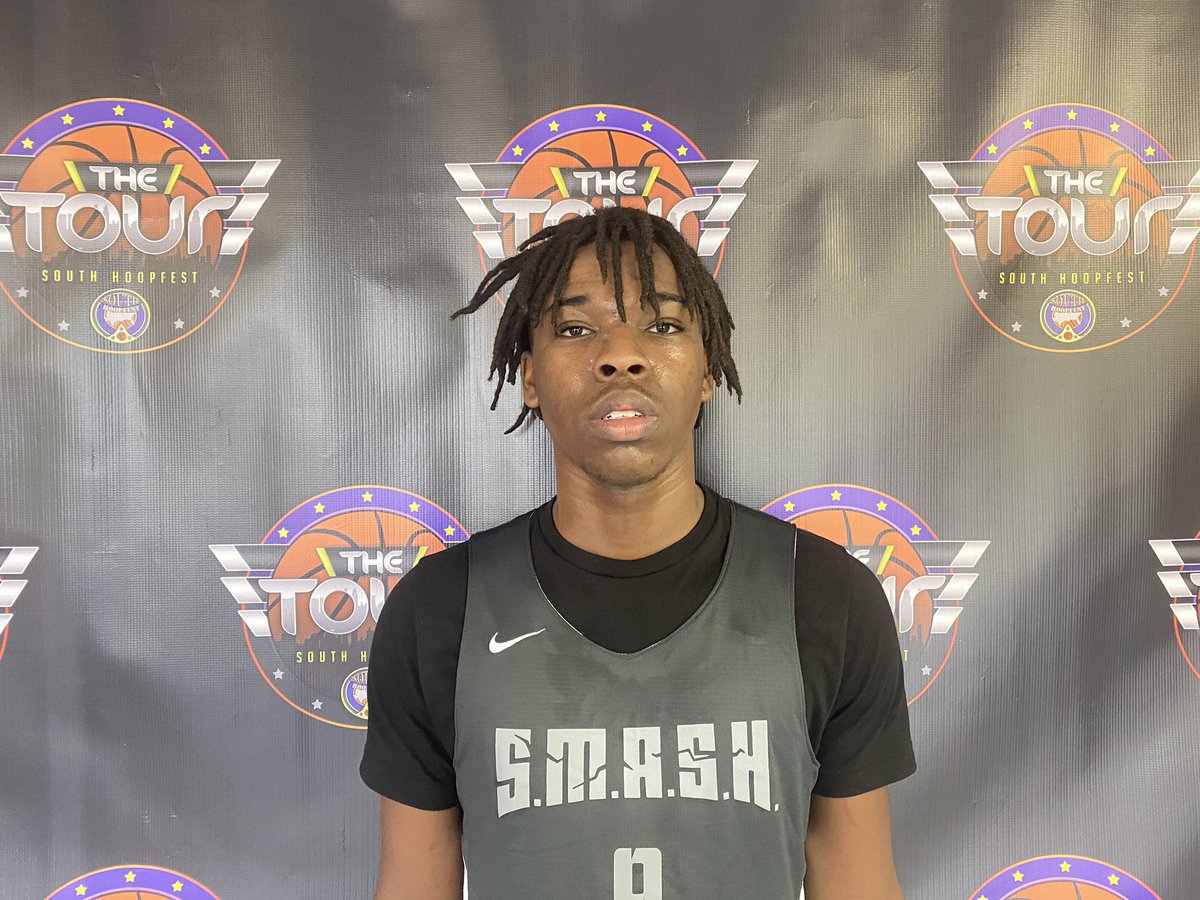 HoopFestsTour's tweet photo. If any schools out there need a kid who can get buckets, Roger Walker is your guy! He made step backs, euros, and multiple other moves to help his team ensure the Dub! https://t.co/vYGK414FMq