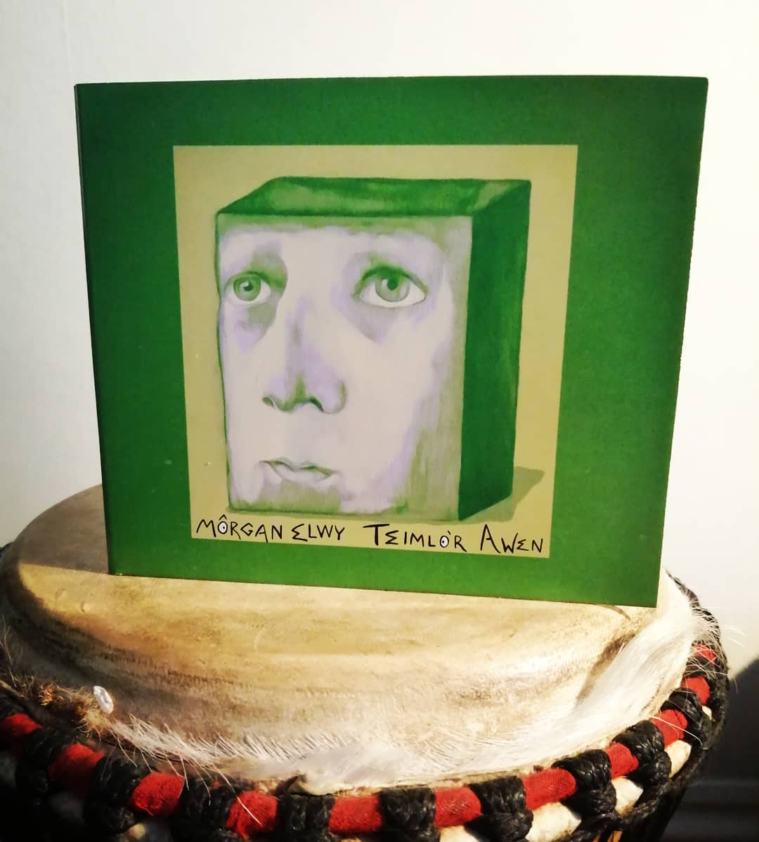 Morganelwy's tweet photo. CDs Wedi Cyredd, ar gael yw prynu ar Band Camp! (Djembe not included 😅) ✌️❤️

https://t.co/XTcXY7LsAS https://t.co/3uX97ZNmd0