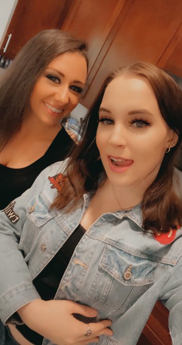 Happy Birthday weekend to the bestest betch ever @DakotaCharms https://t.co/2UKqZ0SLrm<a href="/tag/bussitchallenge"class="tags"><span>#bussitchallenge</span></a>