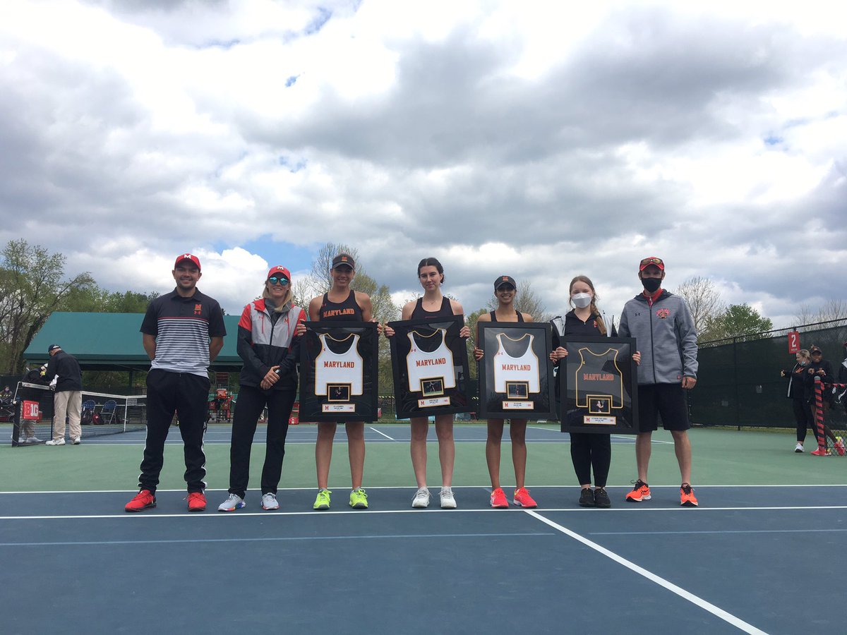 Rutgers takes this one.  

Thank you to our seniors!! We love you ❤️🐢