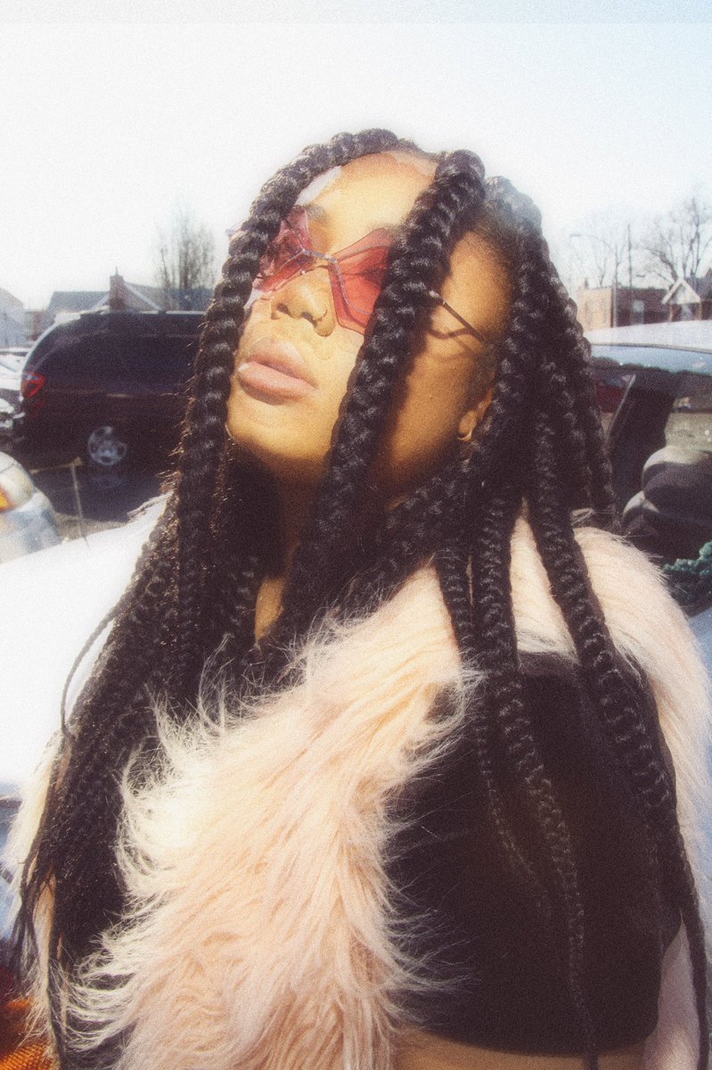 KVtheWriter's tweet photo. Braids are IT. https://t.co/xiY5OfZKo2