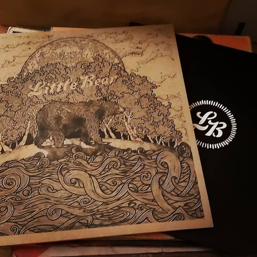 dickwalsh's tweet photo. Set up the record player again after a long time and I had to give this a listen. Still love it! @portsband #nightdrieslikeink #single and some amazing album art by @jrooneyillustration https://t.co/Hh9VCi4lcG https://t.co/Oa8qgZ445p