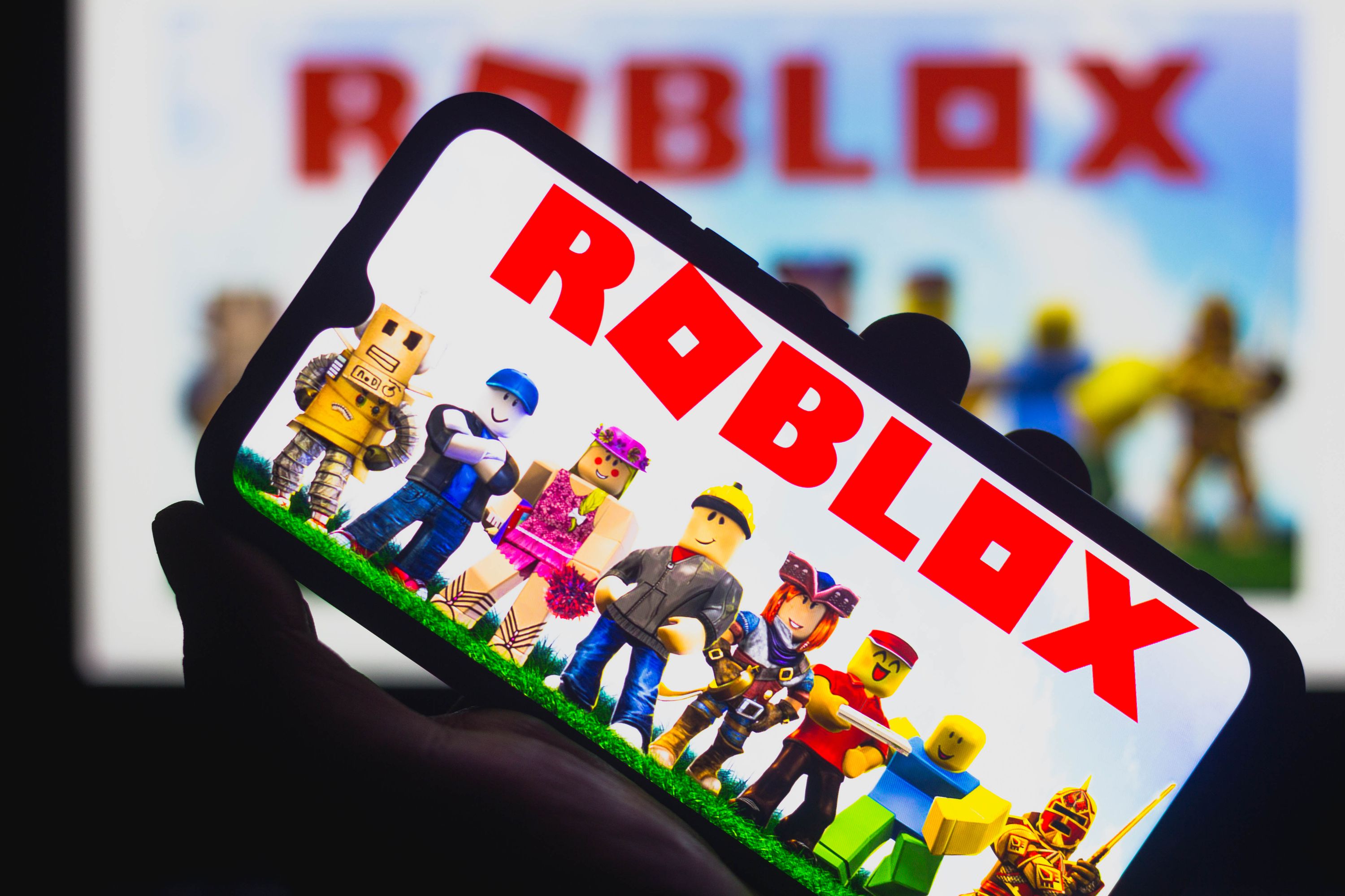 Roblox to allow 17 and over experiences - The Verge