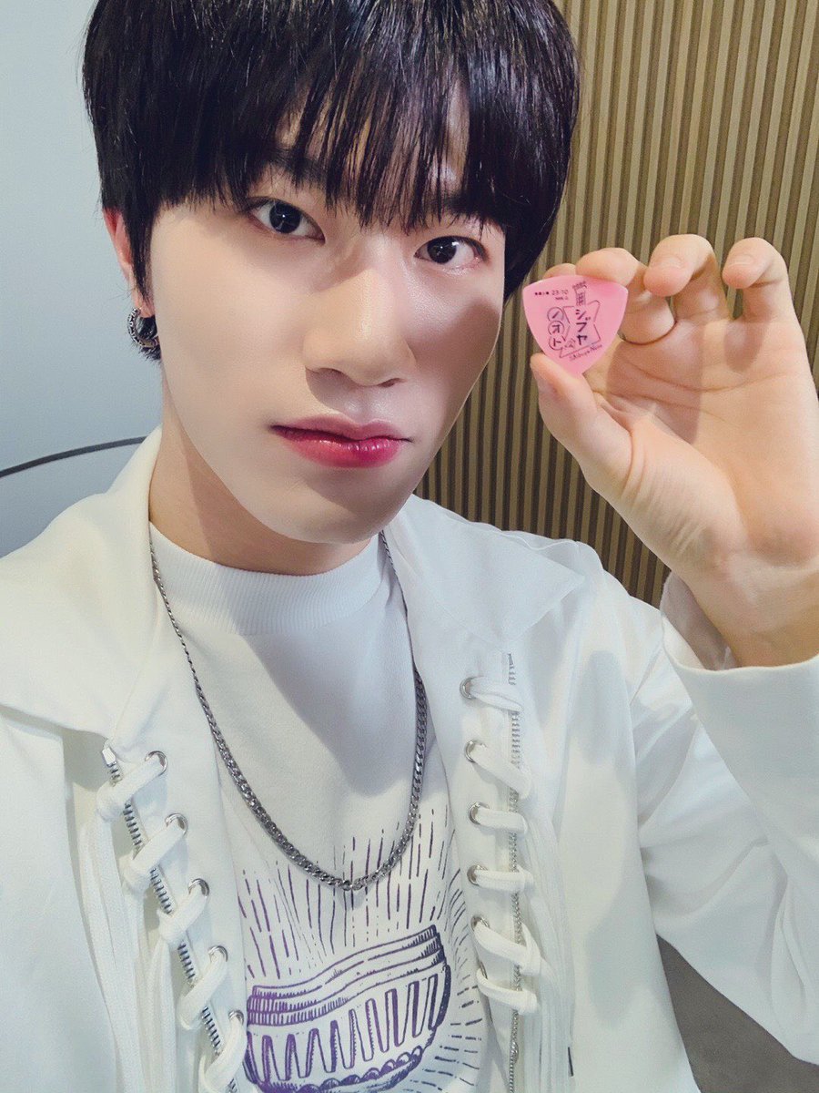 ؘ (@yedamlooks) on Twitter photo 