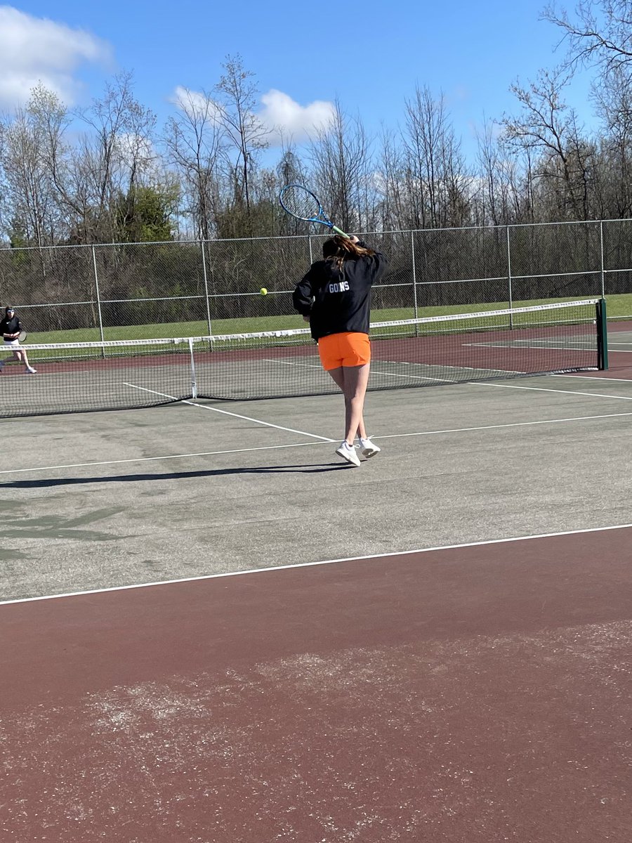 Quad kind of day 🧡🖤🎾 #singles #nhs #mustangpride #warrior <a href="/nvilleathletics/">Northville Athletics</a>